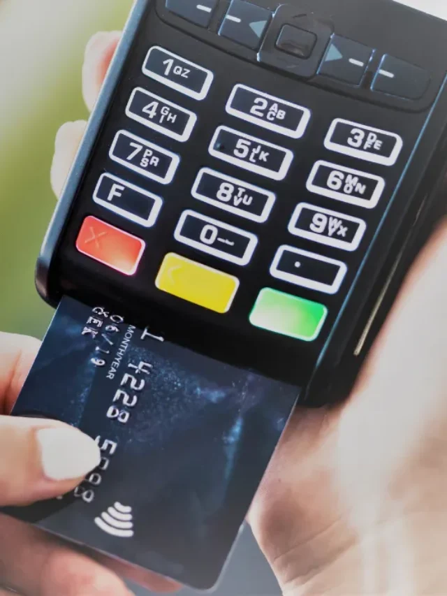 How to Compare Credit Cards using Scoring and Ranking Model